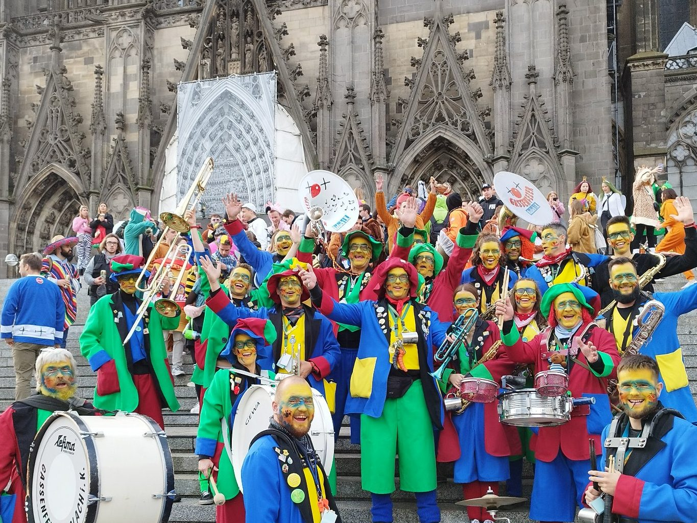 Gassenfezer Guggenmusik beim Umzug